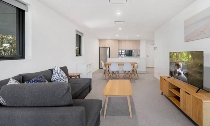 Lyneham Apartment | Embark Luxe 2BR 2Bath Apartment in Lynham 1 Secure Carpark Wifi Canberra
