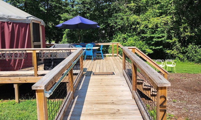 Mill Spring Resort | Emberglow Outdoor Resort