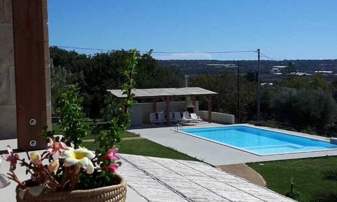 Donnalucata Villa | Emotions of Casa Barone, villa with swimming pool, sea view, suitable for large groups