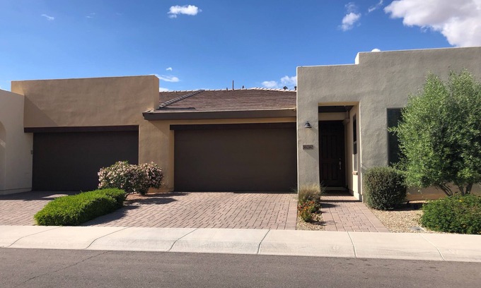 Encanterra House | Encanterra Home on Beautiful Greenbelt!
