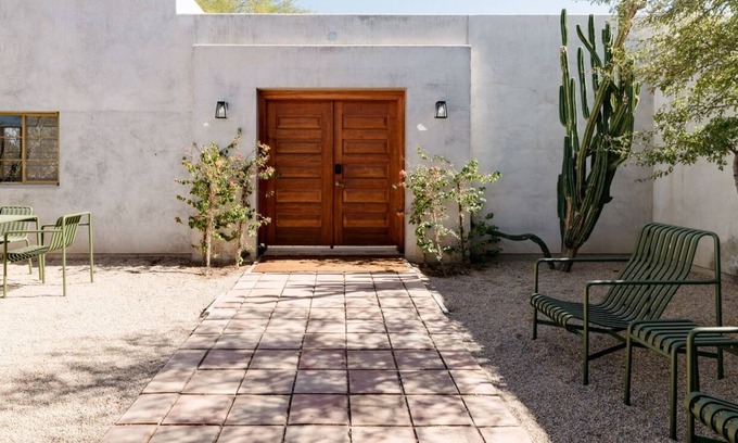 Pinnacle Peak House | Encanto Saguaro by LuxeKey | Chic Adobe Home on Private Land