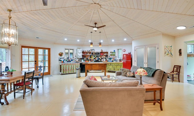Shelby Cottage | Enchanting Shelby Cottage on 12 Acres w/Hot Tub!