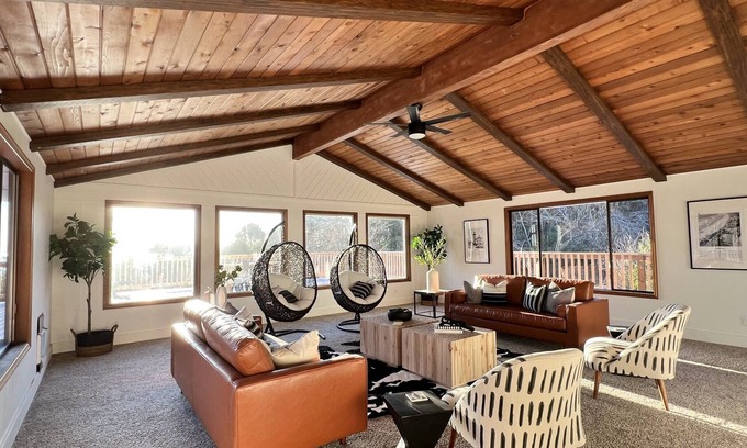 Brookings House | Enchanting Sunsets at The Sunsetter