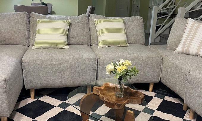 Northwest Raleigh House | Enchanting townhome with AC in vibrant Raleigh