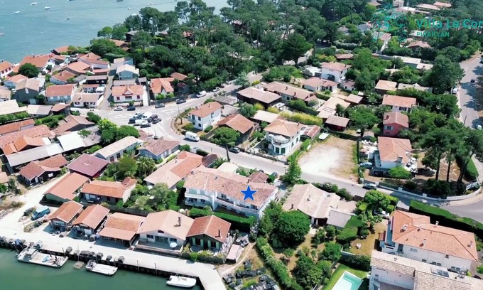 Piraillan Apartment | End of season - 50 % Villa La Conche Vue Port, south-facing terrace, beautiful view,