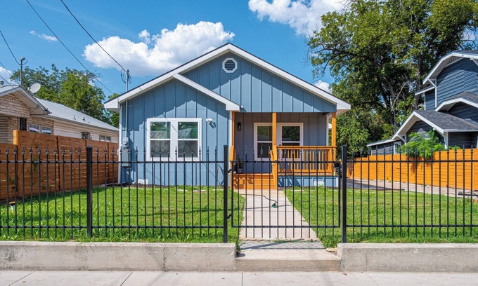 Arena District House | Enjoy 4BR/3BA Comfort & Convenience Near Downtown!