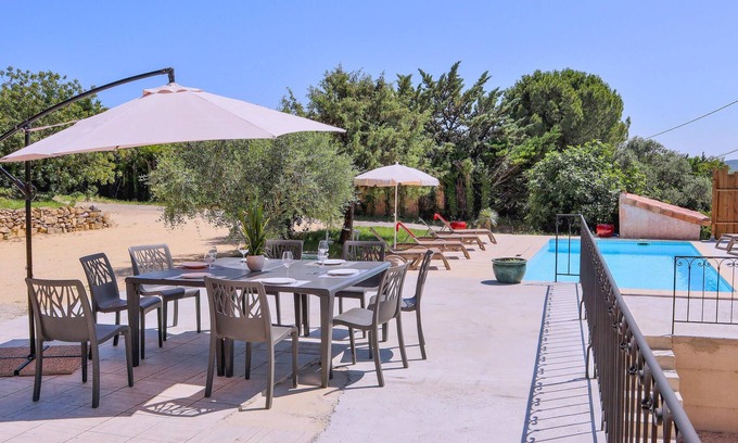 Balazuc House | Enjoy a wonderful view of the countryside in this comfortable vacation home with pool!
