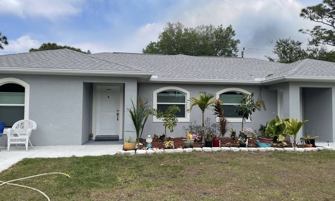 Englewood East Villa | Enjoy All Englewood Has to offer