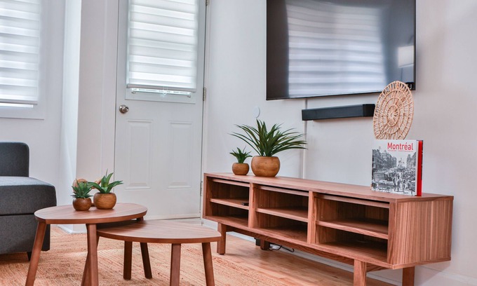 Villeray Apartment | Enjoy elegant and central accommodation.