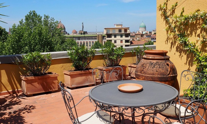 Santa Croce Apartment | Enjoy Panoramic Views Of Florence From Your Rooftop Terrace
