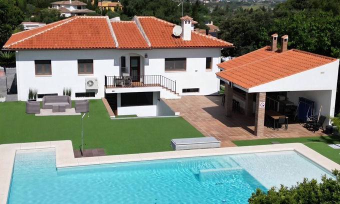 Pinos de Alhaurin Villa | Enjoy the elegance of Villa Azahar tucked away in the hills near Malaga