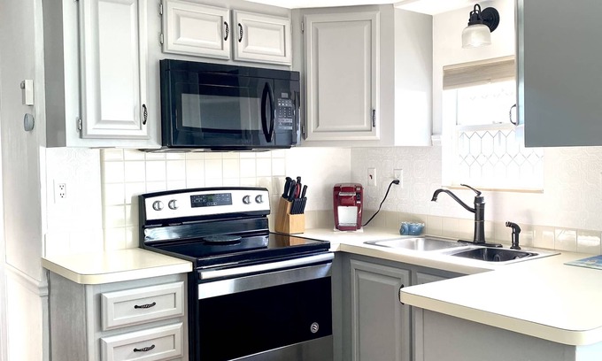 Braden River Resort | Entire Cottage Within Popular Sarasota Resort