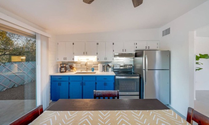 Tucson Apartment | Entire Duplex/4 BR 2 BA/Fenced/Cozy/Central