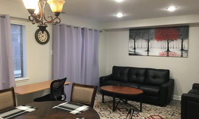 Greenbelt Apartment | Entire Twnhouse 2bdrms 3Bthrm 2Qbeds 2Levls Fncd Bkyard