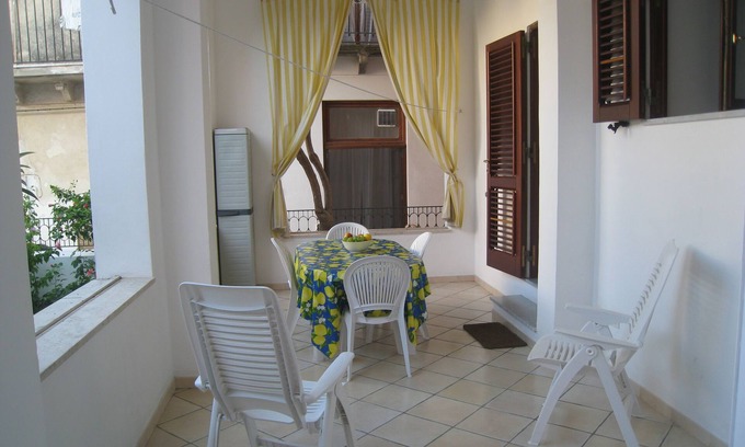 Canneto Apartment | EOLIE Lipari-Canneto Attractive apartment with terrace 30 m from the beach