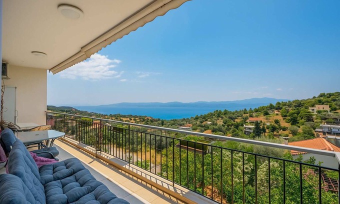 Eretria Apartment | Eretria Seaview Retreat with Balcony & Style