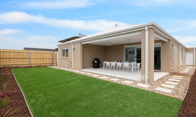 Coronet Bay House | Escape by the Bay in Coronet Bay