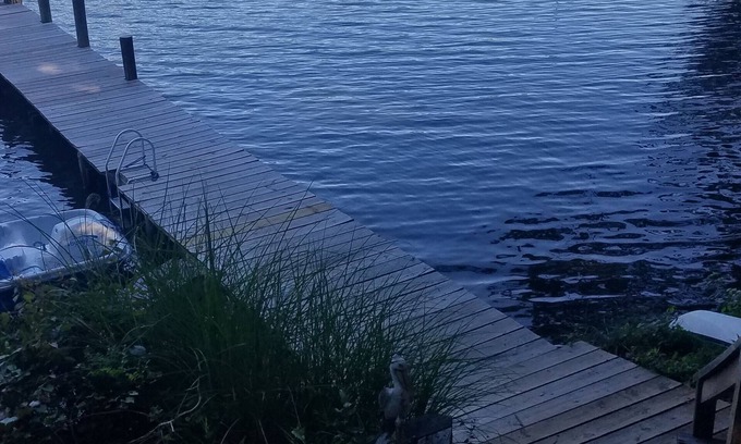 Wicomico Church House | Escape this holiday to our Riverfront log home on the Great Wicomico River.