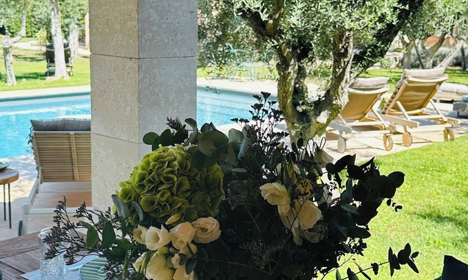 Saint-Etienne-du-Gres House | Escape to Elegance -Wonderful Mas Provencal in the heart of the Alpilles