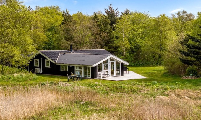 Gjøl House | "Eske" - 200m to the fjord by Interhome