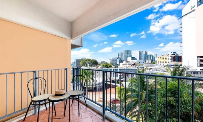 Darwin City Centre Apartment | Esplanade Escapade - Modern Living & Resort Ease