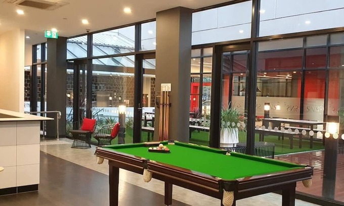 Carlton South Hotel | Essence Hotel Carlton