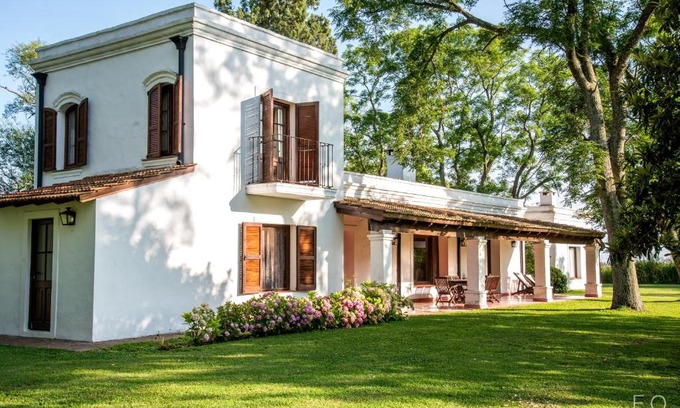 San Andres de Giles Hotel | Estancia La Sofia