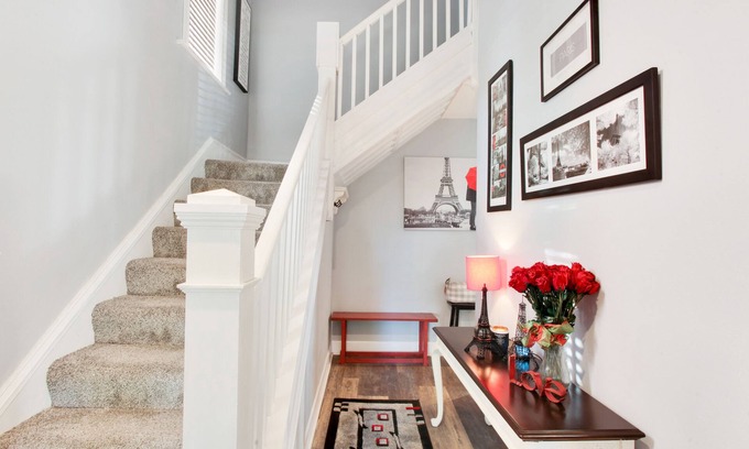 Northeast Kansas City House | European Charm 1870'S Brick House Minutes to Downtown ,