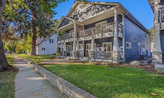 Garden District House | Evergreen | In The Heart of Downtown