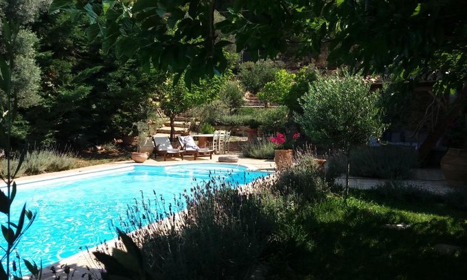 Nerotrivia Villa | Eviafoxhouse