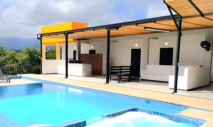 Tocaima House | Exceptional CASA FINCA private pool wi-fi tv