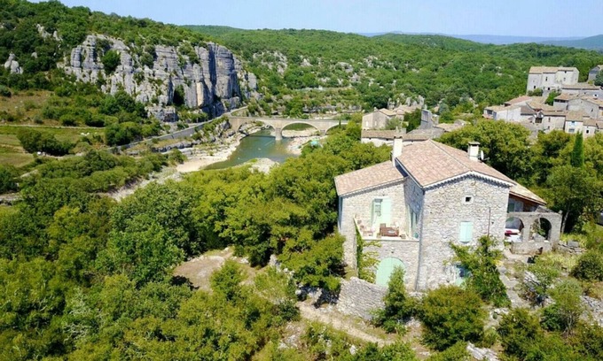 Balazuc House | exceptional location for this old house on classified site
