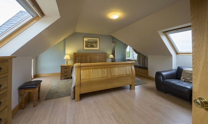 Aberfeldy Cottage | Exceptionally spacious 5 star holiday home with 4 bedrooms, large living room, dining kitchen, log f