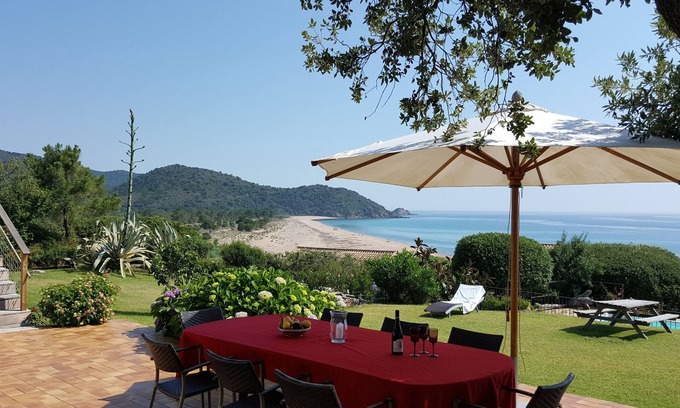 Pinarellu Villa | Exclusive granite villa DIRECTLY on the beach, sea and mountain panorama, pool
