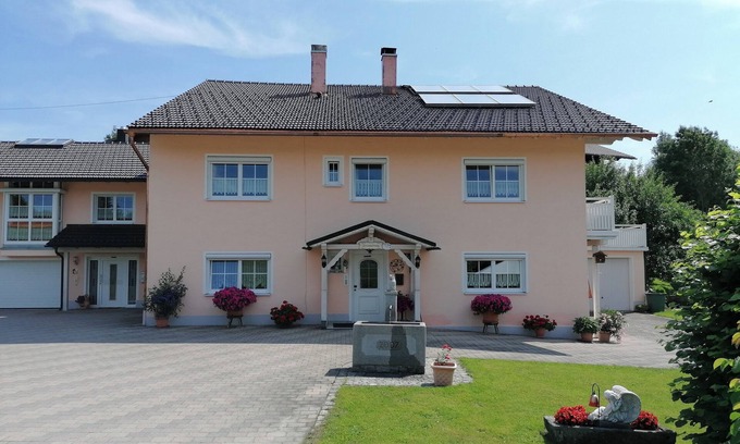 Lindberg Apartment | Exclusive calm family friendly *- holiday home in the Bayerischer Wald