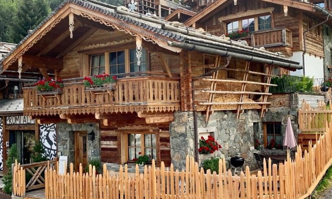 Flachau House | Exclusive chalet in Flachau, private sauna, dogs welcome, W-Lan, fireplace