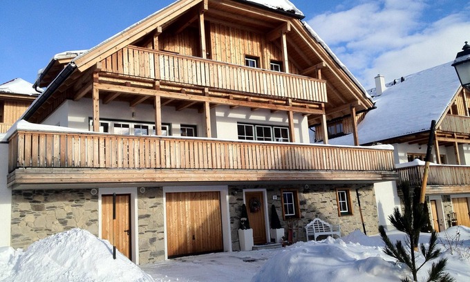 Mauterndorf Ski Chalet | Exclusive chalet with sauna and cinema seats