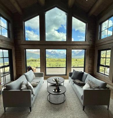 Møre og Romsdal Ski Chalet | Exclusive Fjord Lodge with Private Jacuzzi and Epic Views