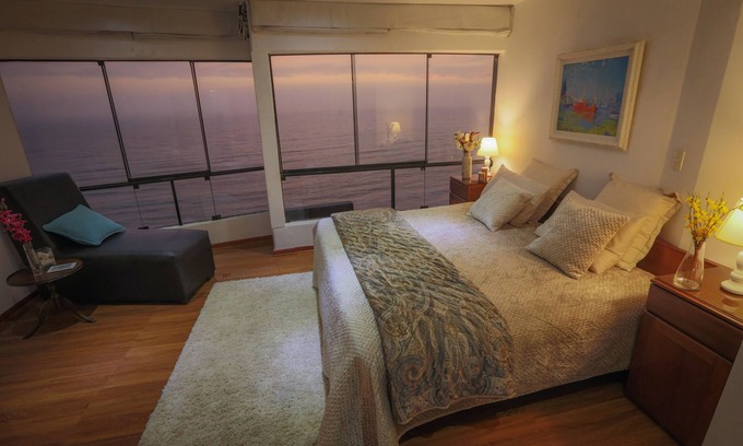 Santa Cruz Apartment | Exclusive oceanfront Penthouse in Miraflores with rooftop terrace