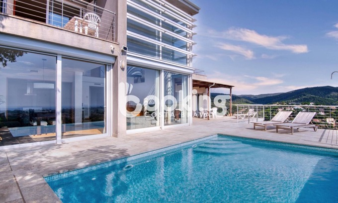 Rio d'Oro Villa | Exclusive villa with sea views in Costa Brava