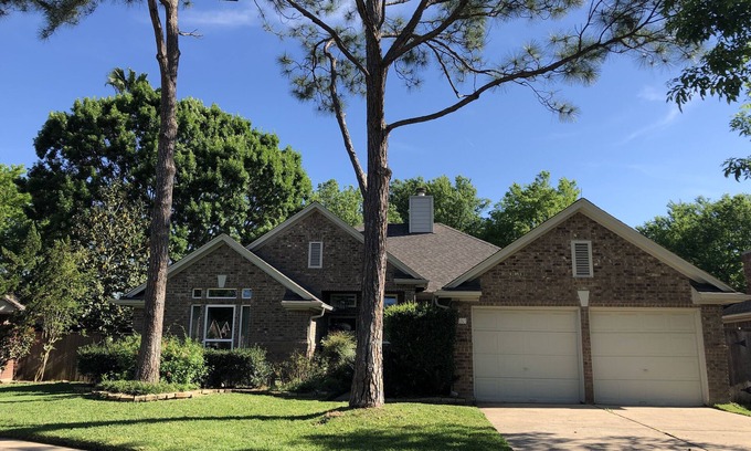 Greatwood House | Executive Garden Retreat