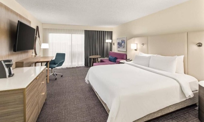 Florida Central Atlantic Coast Apartment | Executive King Room Near Vista Centre Shoppes ORL