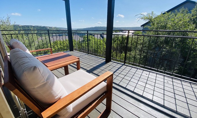 Shepherd Mountain Condo | Executive, Private and immaculately furnished bedroom (within a 2/2 condo)