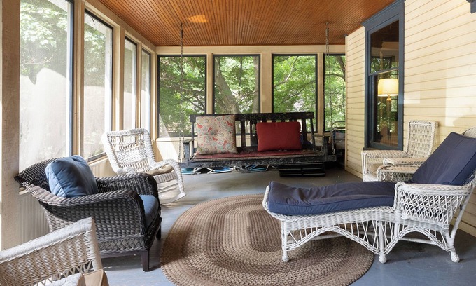 Ottawa Beach House | Experience spacious comfort at Pavillion Paradise - Pet Friendly