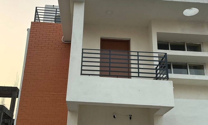 Kolkata House | Experience Tranquility at B28 Sandhyaraag