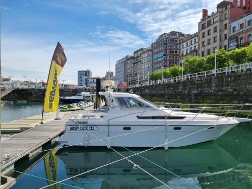 Gijon Boat Rental | Experiencia en el mar Gijon M