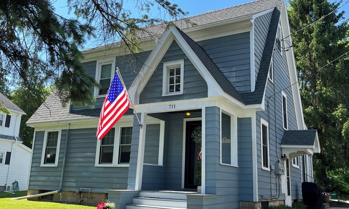 Waterloo House | Explore the Finger Lakes Region from this cozy 3-bedroom home near Geneva, NY.