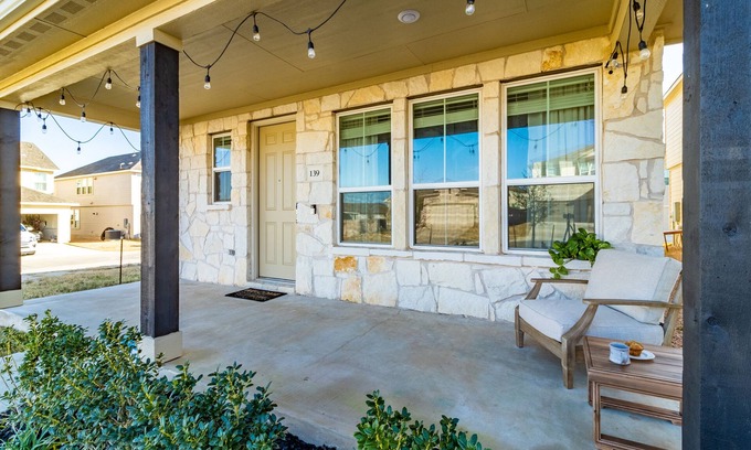 Dripping Springs House | Exquisite three bedroom home, centrally located in the heart of Dripping Springs