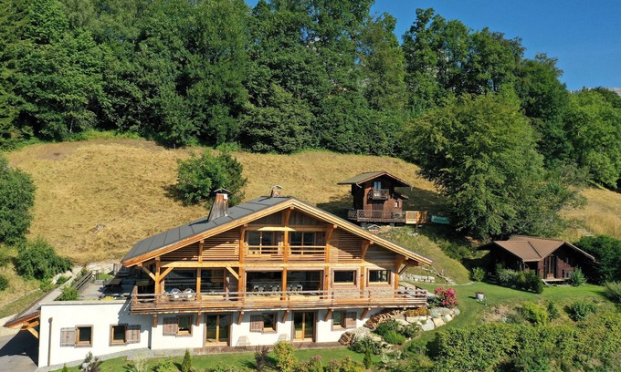 Cordon Ski Chalet | Extraordinary view of Mont Blanc-Spa in a peaceful setting