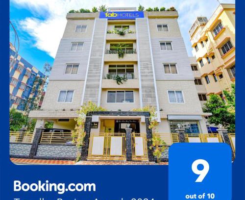 New Town Hotel | FabHotel Anchorage Inn - Nr Axis Mall